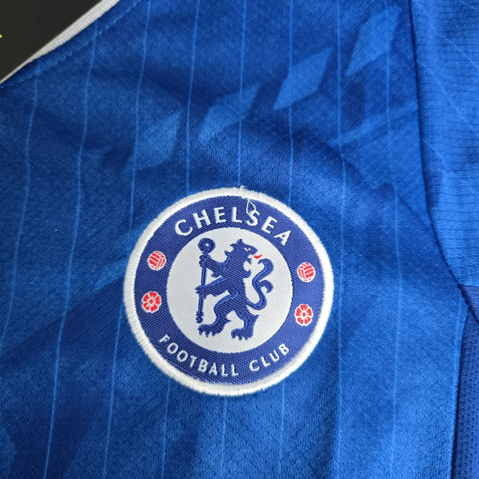 CHELSEA FC YOUTH FOOTBALL KIT – NIKE DRI-FIT, SIZE UK 18, BLUE