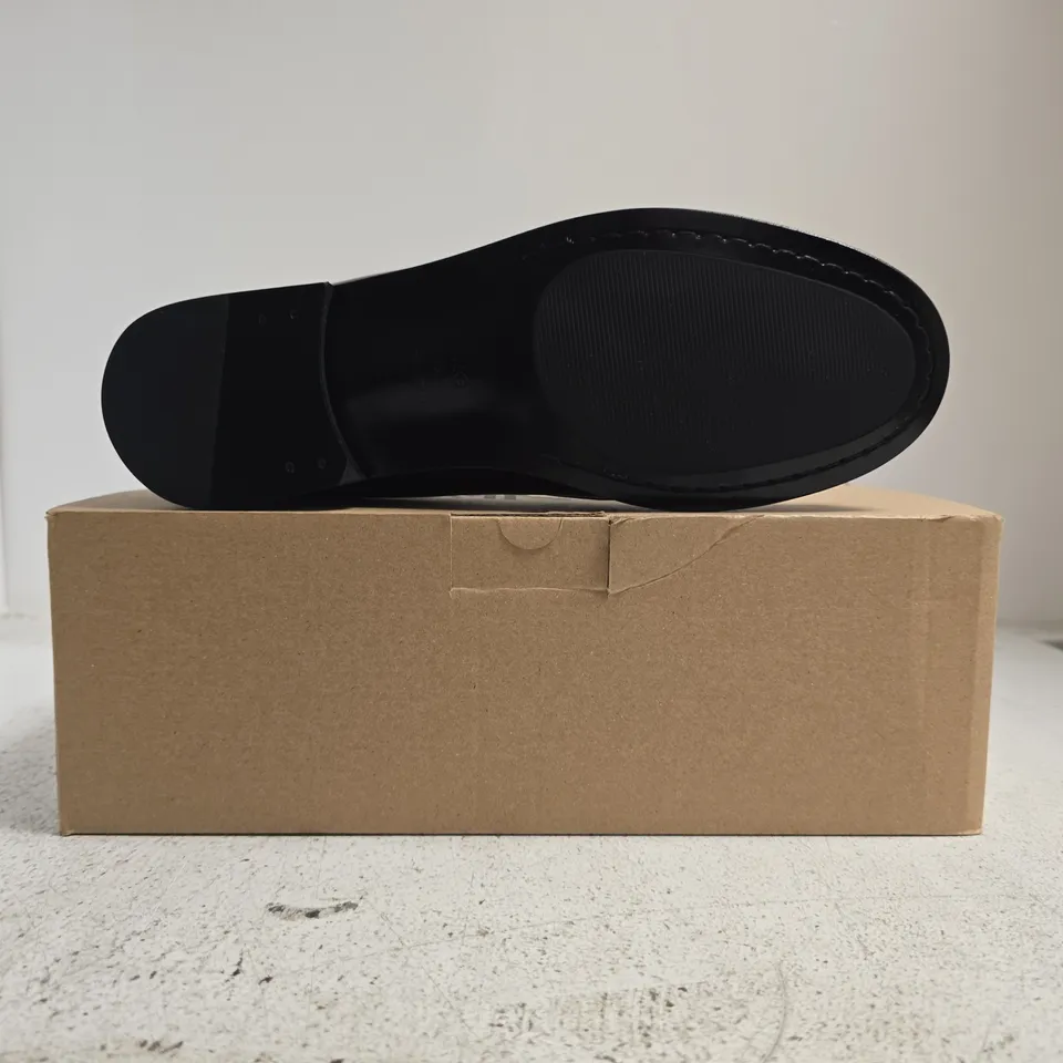 BOXED PAIR OF MANGO 620 WOMAN LOAFERS IN OXBLOOD SIZE UK 6
