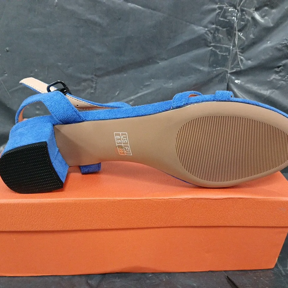 BOXED PAIR OF GRACE EVERY STEP OPEN TOE SHOES IN BLUE - UK SIZE 39.5