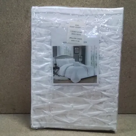 BRAND NEW IMPERIAL ROOMS KINGSIZE DUVET COVER SET- WHITE