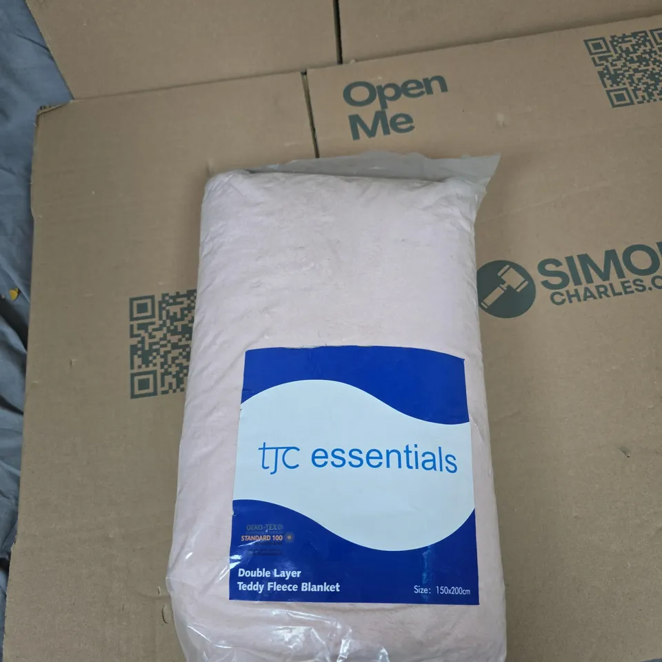 TYC ESSENTIALS DOUBLE LAYER TEDDY FLEECE BLANKET 150X200 CM