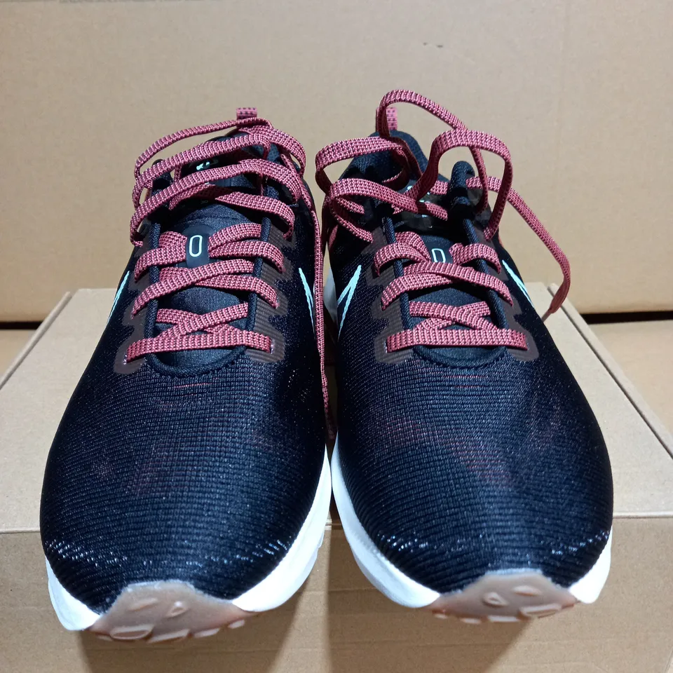 NIKE RUNNING DOWNSHIFTER 12 TRAINERS BLACK - SIZE 4