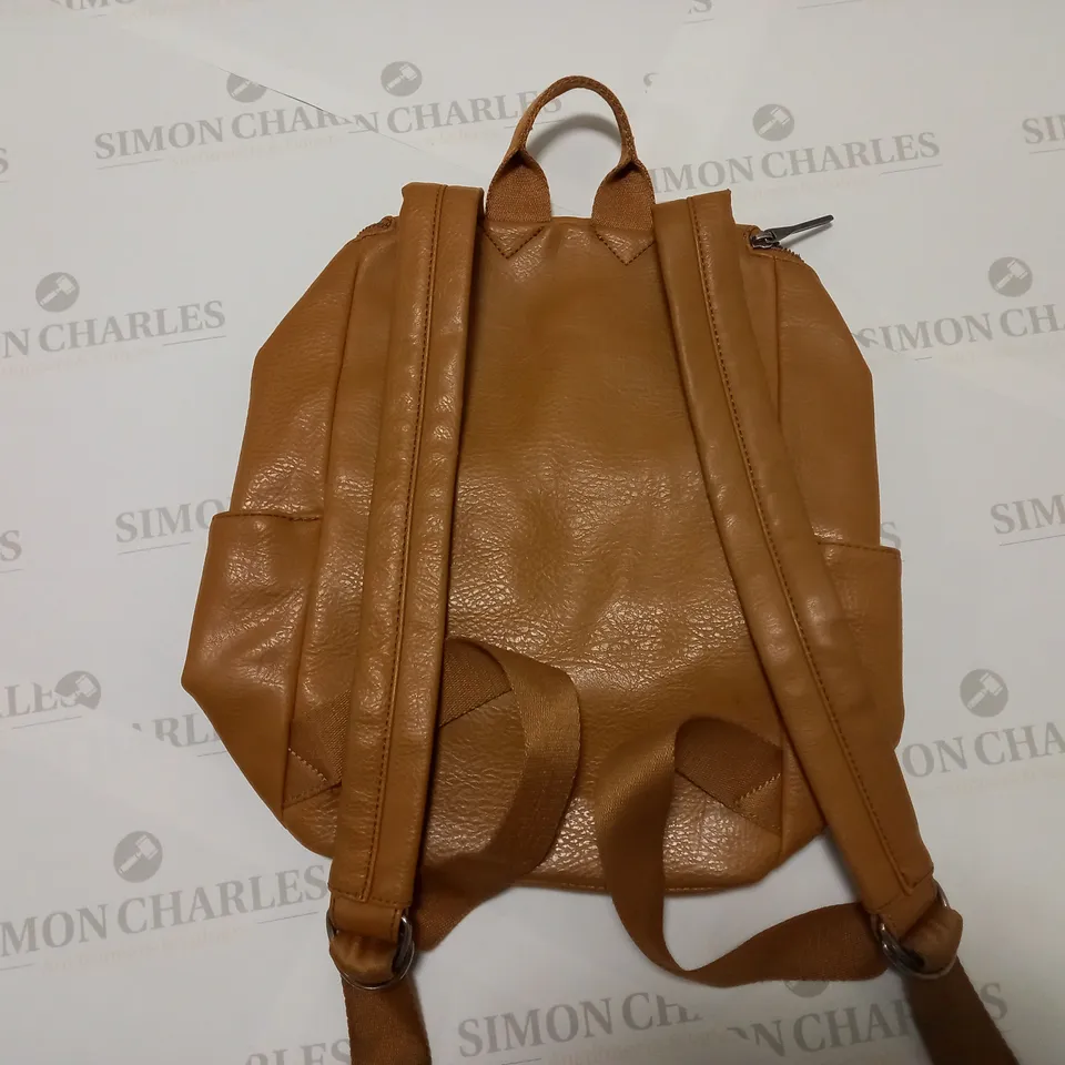 MATT&NAT BROWN LEATHER EFFECT BACKPACK