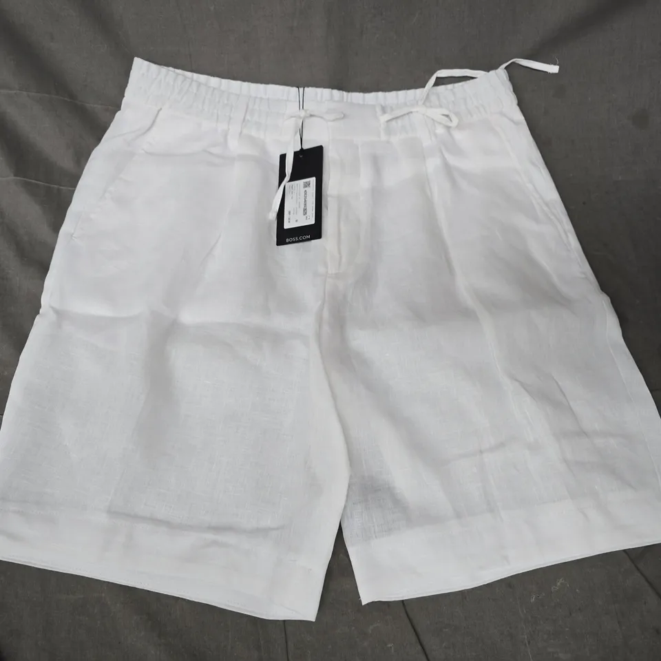 HUGO BOSS RELAXED FIT SHORTS IN WHITE SIZE UK 50