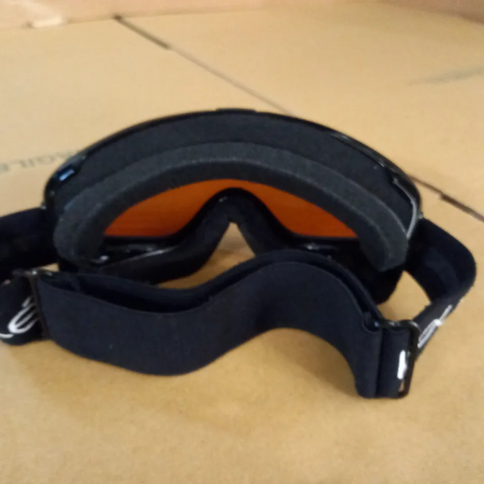 BOLLE SPORTS GOGGLES 