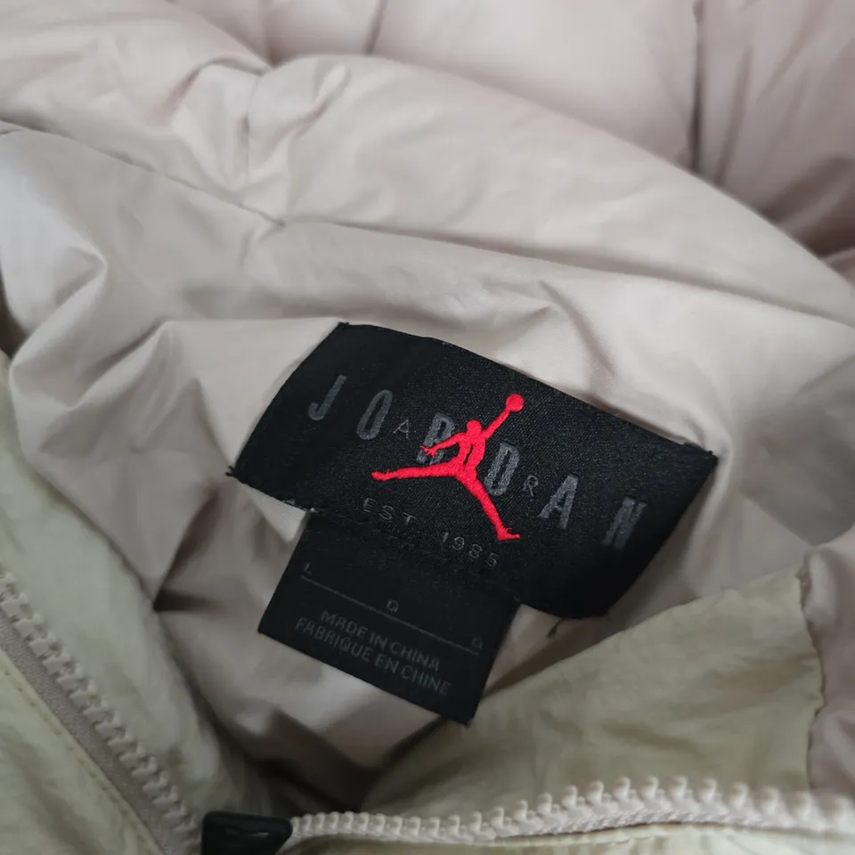 JORDAN HOODED PUFFER JACKET – CREAM, QUILTED, ZIP FRONT - large