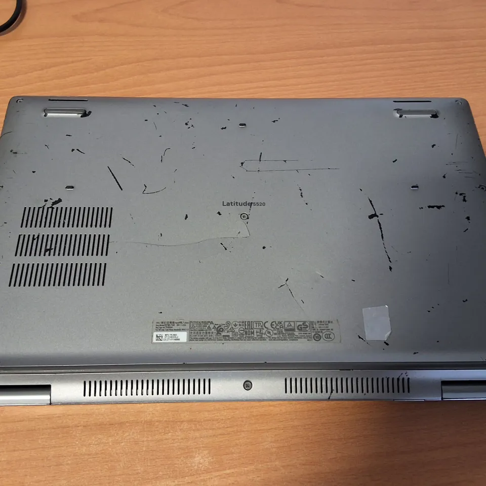 UNBOXED DELL LATITUDE 5520 INTEL VPRO I5 LAPTOP IN SILVER