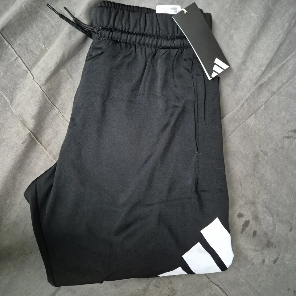 ADIDAS KIDS PANTS – BLACK, UK 13-14Y