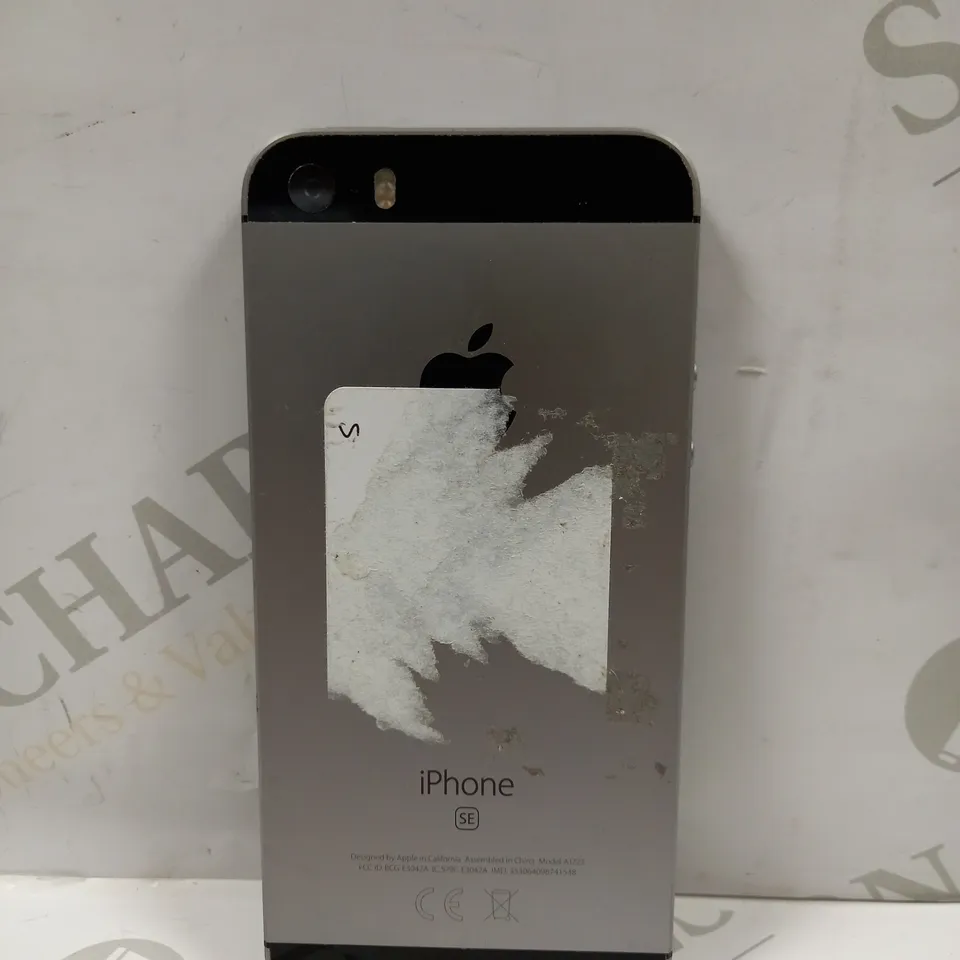 APPLE IPHONE SE (1ST GENERATION) - SILVER 