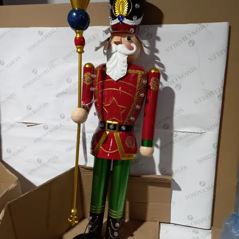 IN-LIT GIANT NUTCRACKER - TRADITIONAL