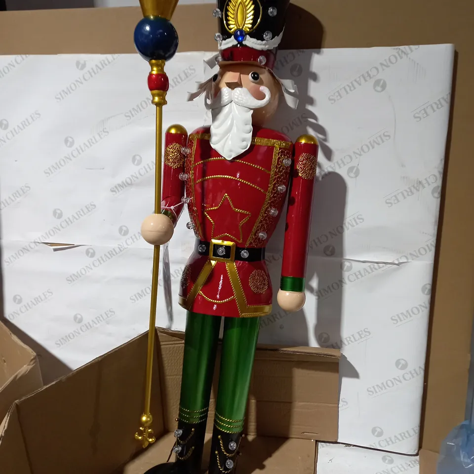 IN-LIT GIANT NUTCRACKER - TRADITIONAL
