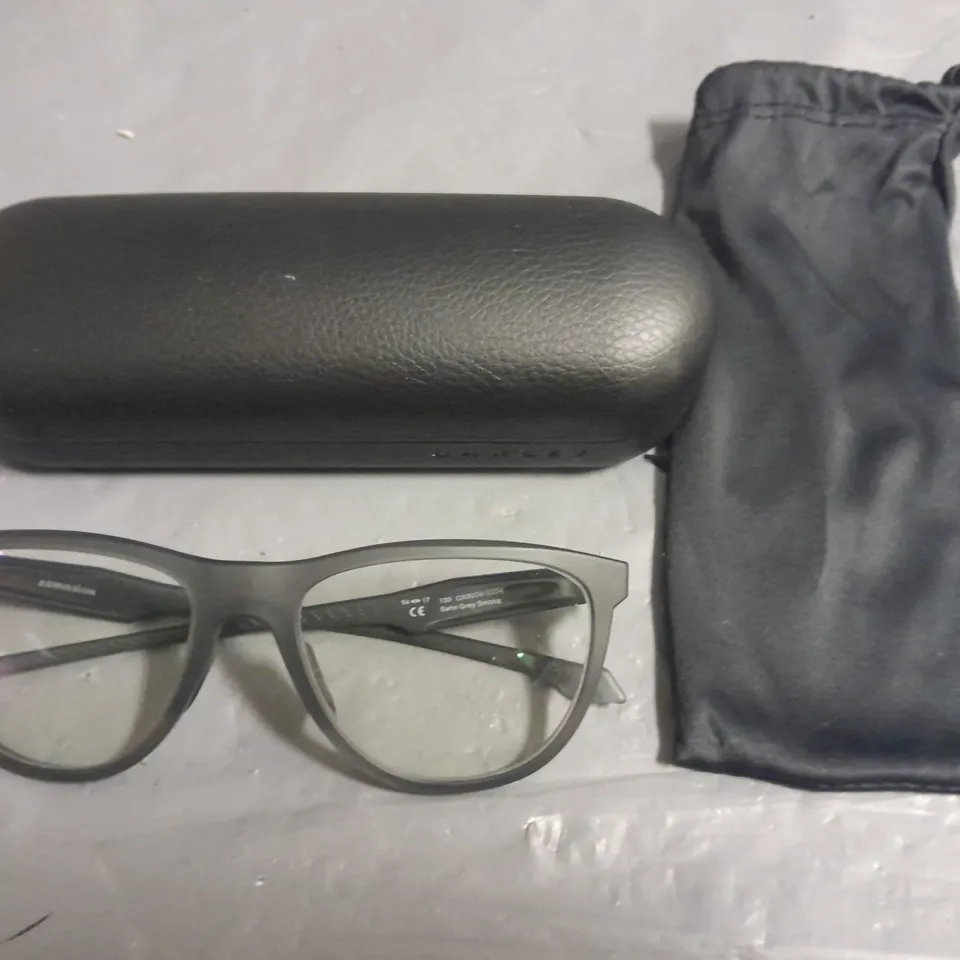 PAIR OF OAKLEY ADMISSION GLASSES IN SATIN GREY SMOKE