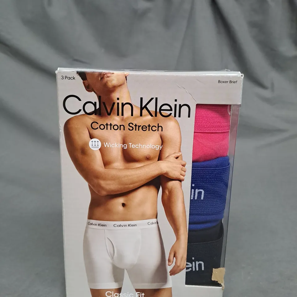 BOXED CALVIN KLEIN CLASSIC FIT BOXERS SIZE L - X3