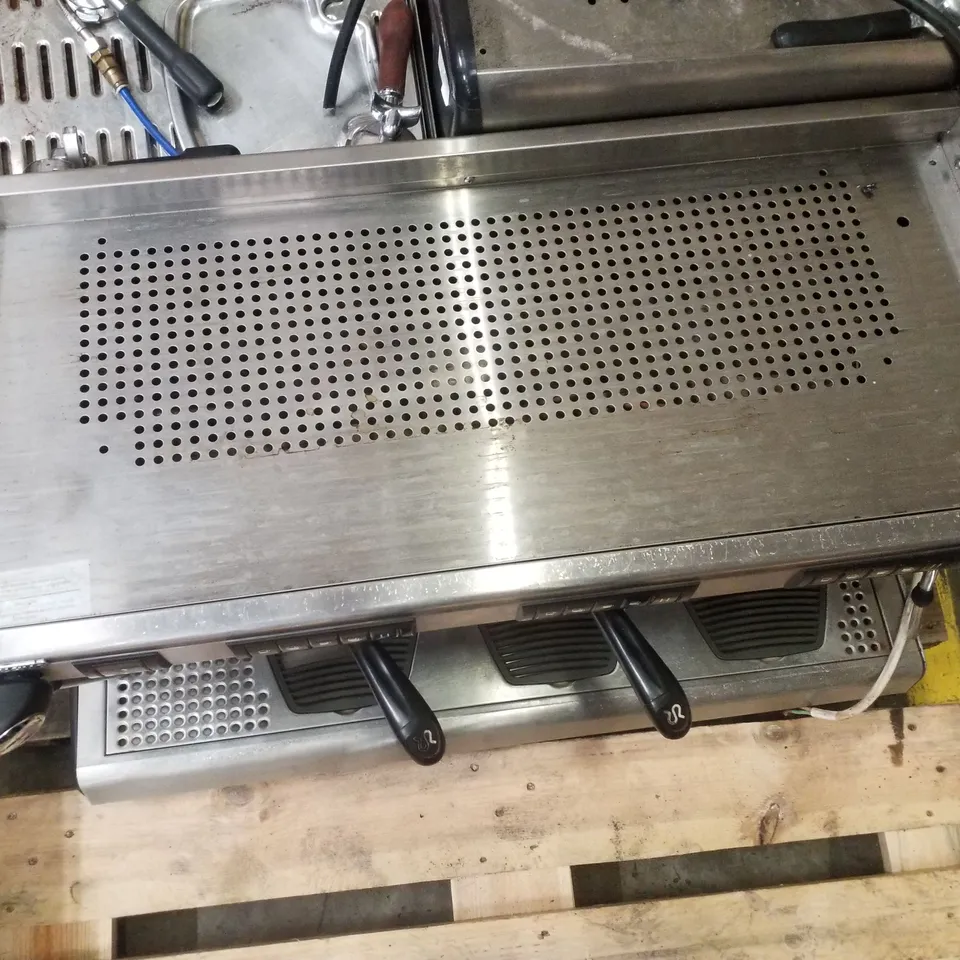 RANCILIO RAN7-3 COMMERCIAL 3 GROUP BARRISTA COFFEE MACHINE 