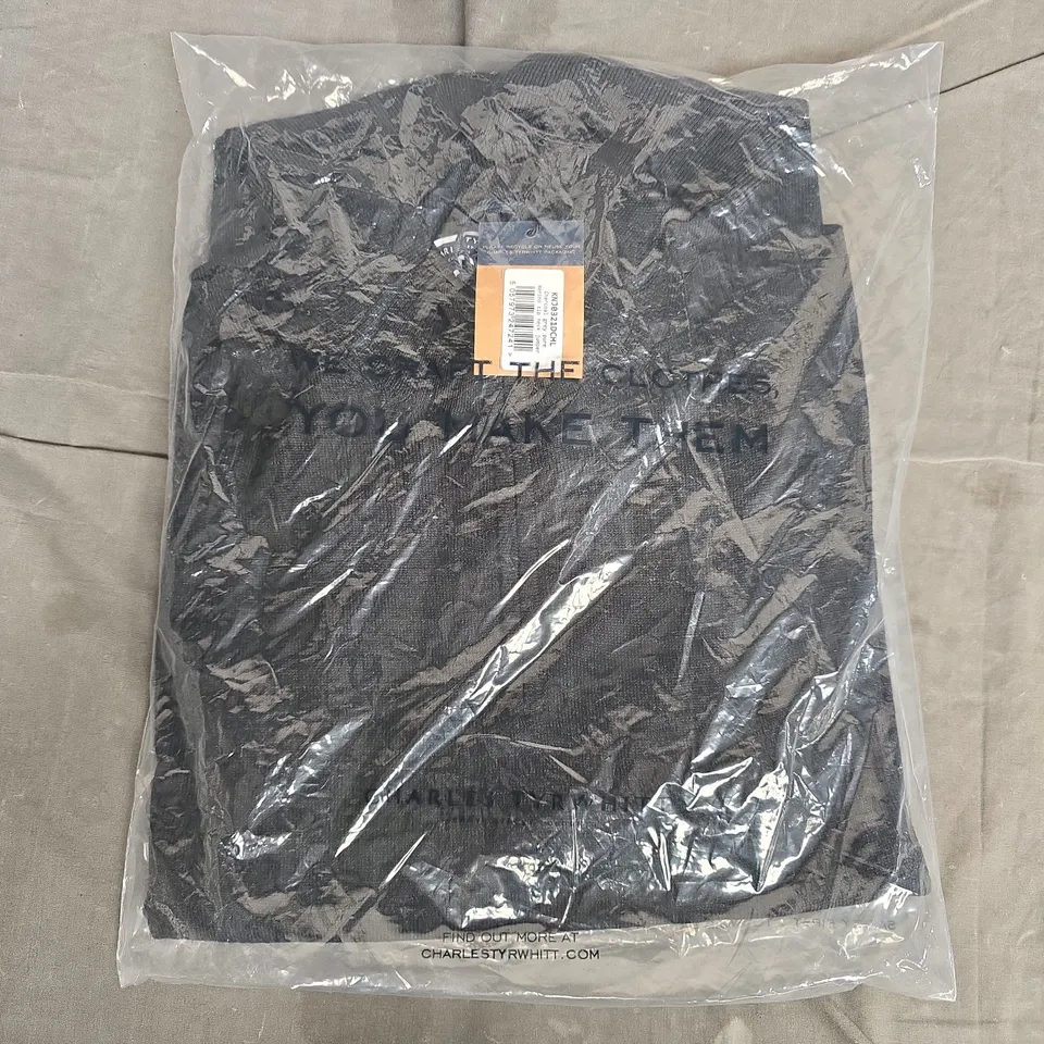BAGGED CHARLES TYRWHITT MERINO EXTRA FINE CHARCOAL GREY ZIP-NECK JUMPER - LARGE