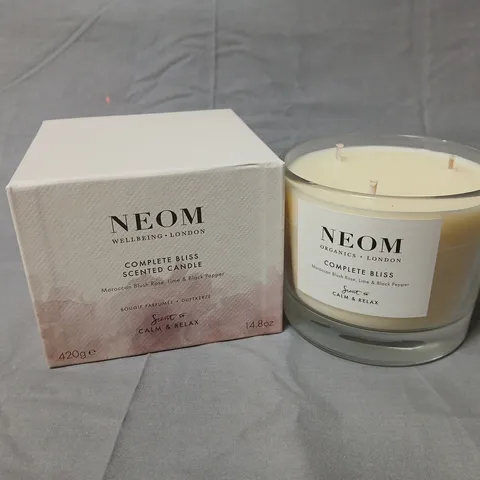 BOXED NEOM COMPLETE BLISS SCENTED CANDLE – 420G (MOROCCAN BLUSH ROSE, LIME & BLACK PEPPER)