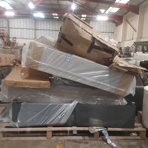 PALLET CONTAINING A LARGE QUANTITY OF ASSORTED DESIGNER FURNITURE/DIVAN BASE PARTS ECT