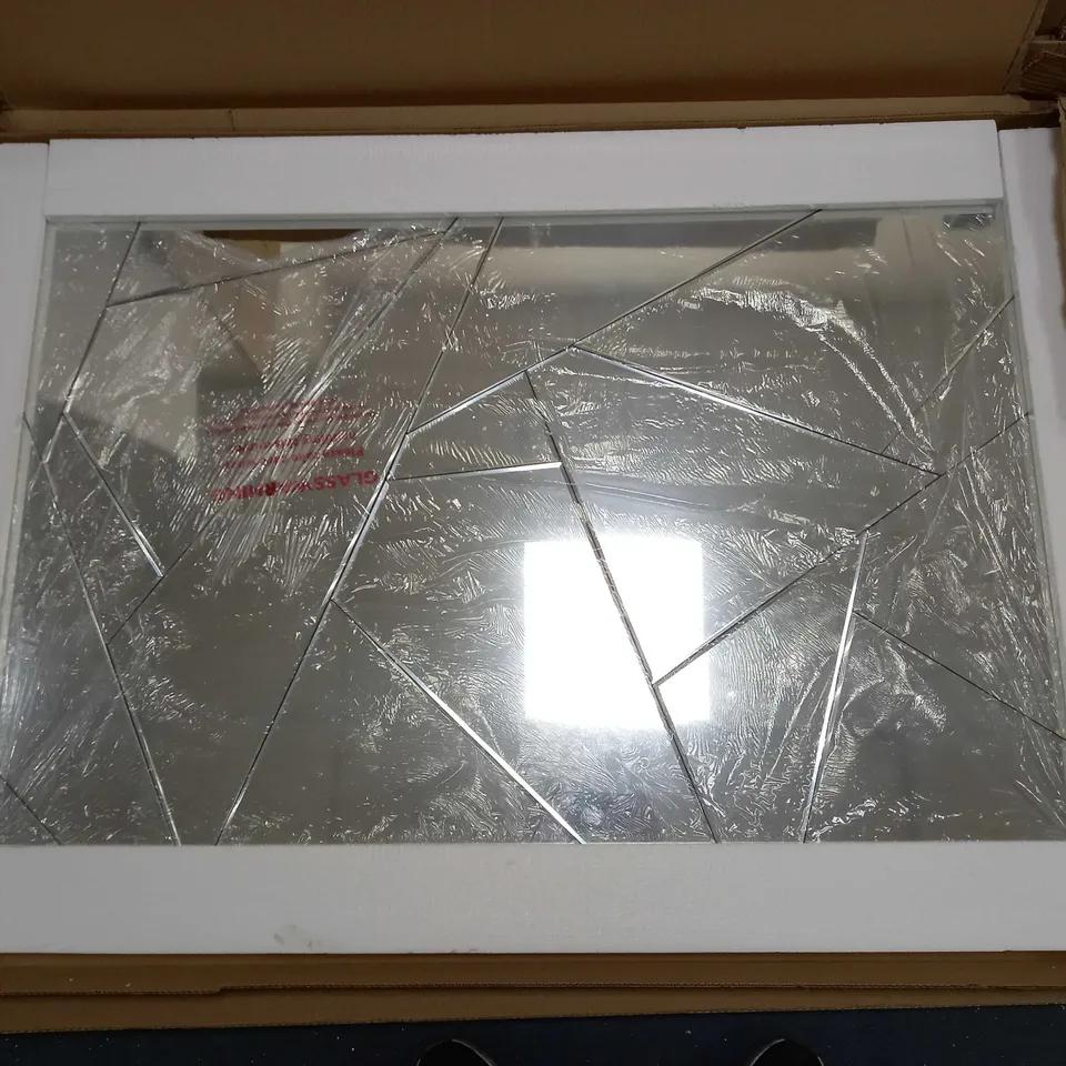 DAR LIGHTING GROUP LECCE MIRROR - SHATTER EFFECT
