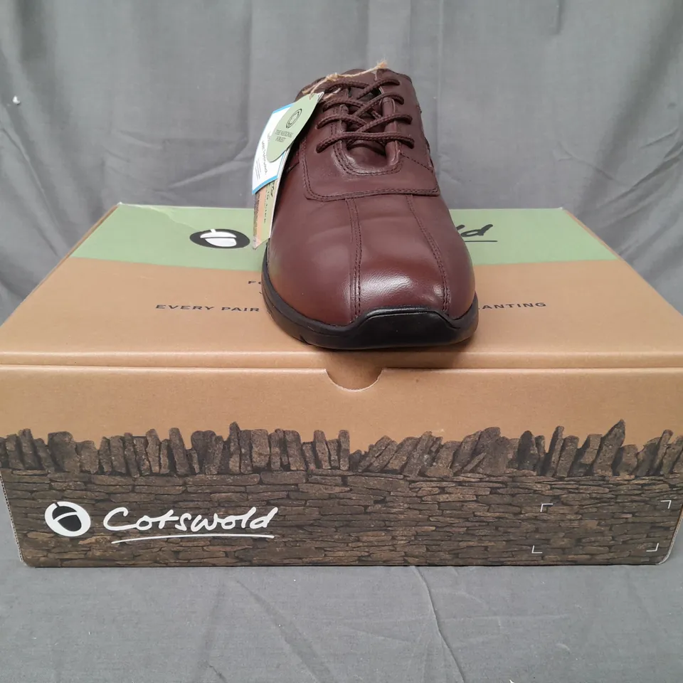 BOXED PAIR OF COTSWOLD LACE UP SHOES IN BROWN UK SIZE 10