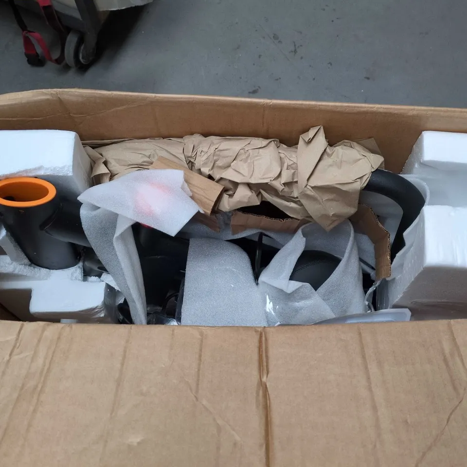 BOXED YKIO EXERCISE BIKE 