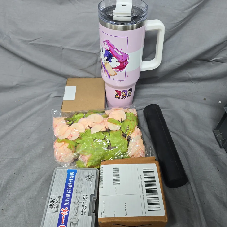 APPROXIMATELY 15 ASSORTED HOUSEHOLD ITEMS TO INCLUDE , TOOL EQUIPMENT , CUTTING DISCS, ETC 