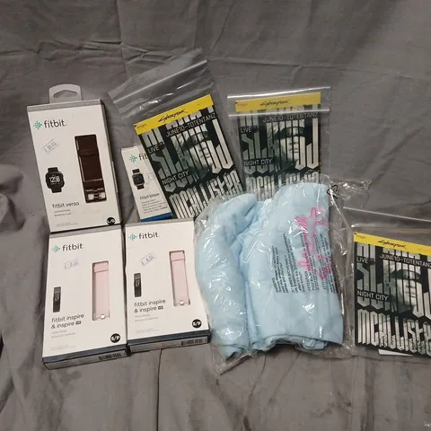 APPROXIMATELY 40 ASSORTED ITEMS TO INCLUDE FITBIT STRAPS, CYBERPUNK POSTCARDS, LOVE ISLAND T-SHIRTS, ETC - COLLECTION ONLY