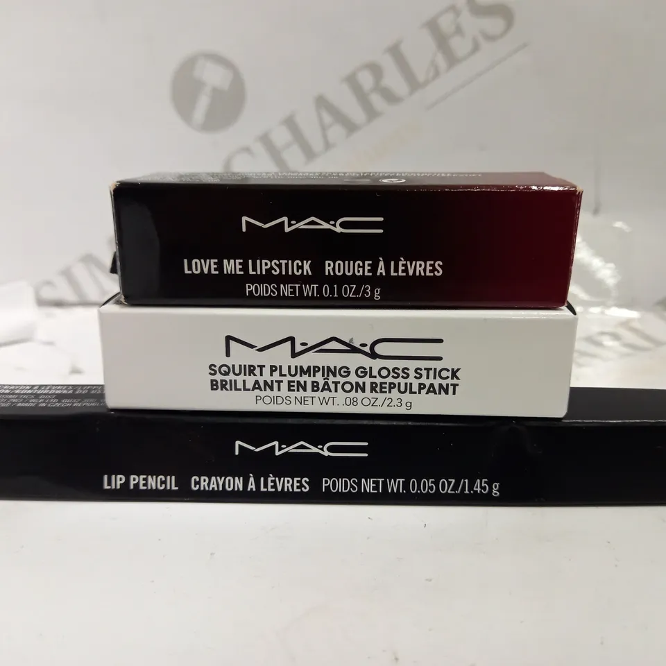 THREE M.A.C ITEMS INCLUDING LIP PENCIL, LOVE ME LIPSTICK AND SQUIRT PLUMPING GLOSS STICK
