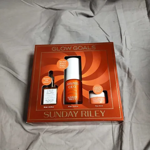 SUNDAY RILEY C.E.O. GLOW SET – VITAMIN C + TURMERIC FACE OIL, VITAMIN C SERUM & AFTERGLOW GEL CREAM (BOXED)