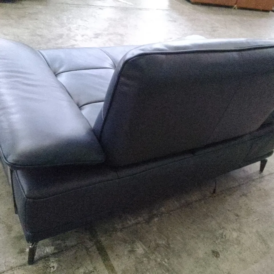 QUALITY DESIGNER ELECTRIC RECLINER LOVESEAT - BLACK LEATHER 