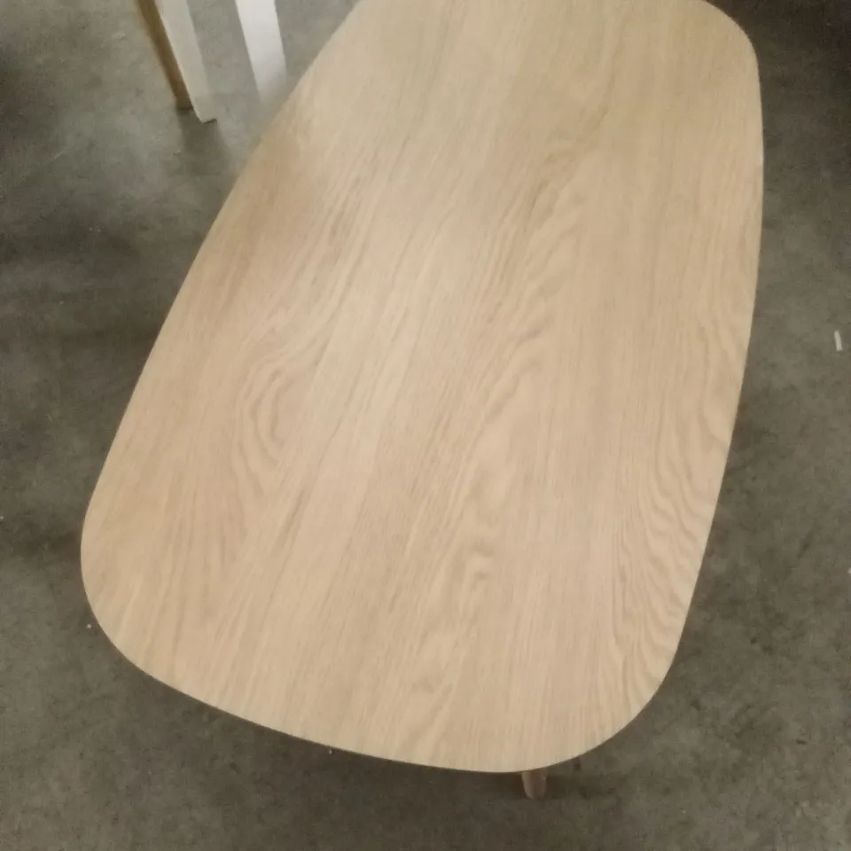 QUALITY DESIGNER OAK 2-TIER COFFEE TABLE