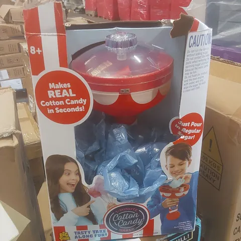 BOXED COTTON CANDY MAKER