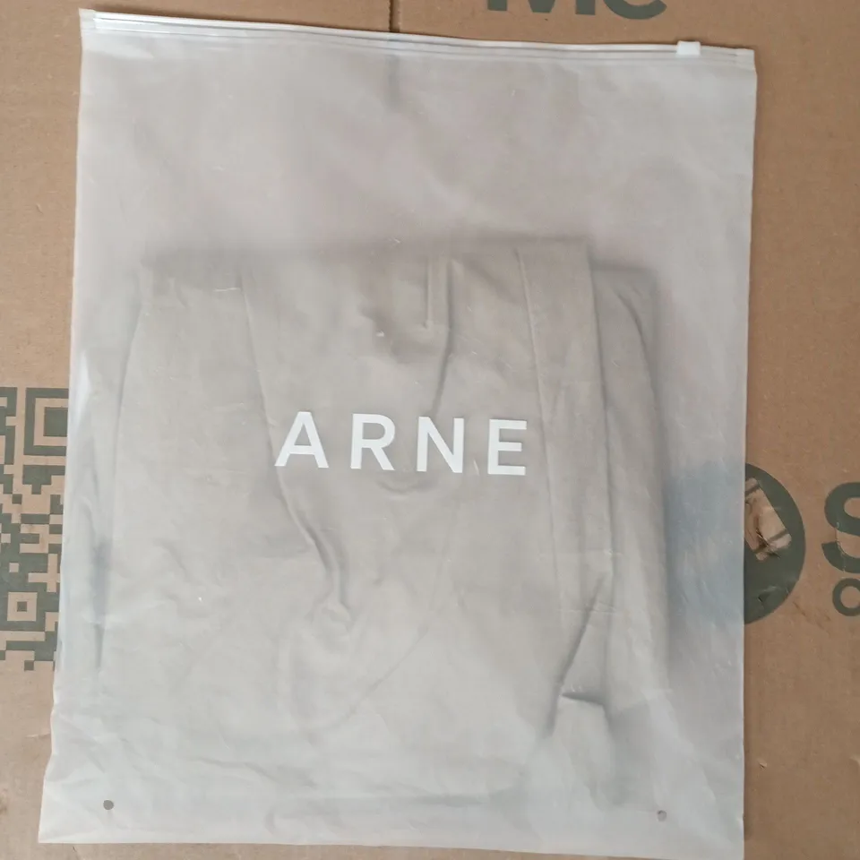 BAGGED ARNE WOMEN'S NYLON TROUSERS IN STONE SIZE SMALL