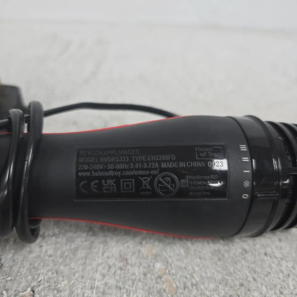 REVLON HAIR STYLING BRUSH – BLACK/RED, WITH POWER CORD