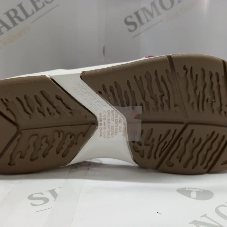 REGATTA LADY ROMA SANDALS SIZE 6