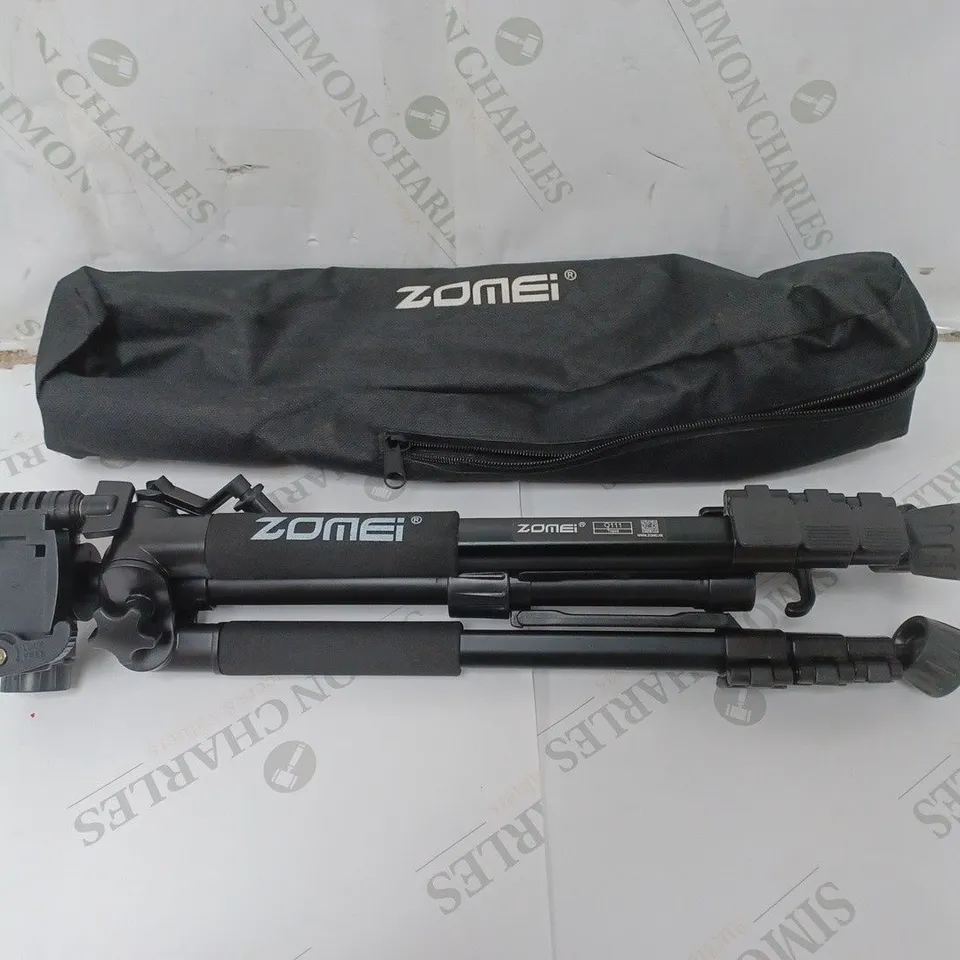 ZOMEI TRIPOD AND BAG 