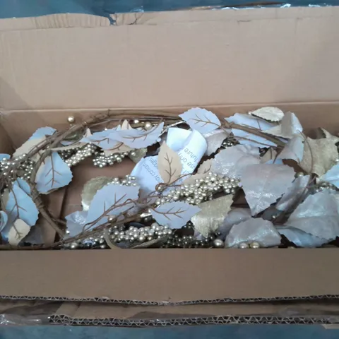 GOLD AND SILVER CHRISTMAS GARLAND 