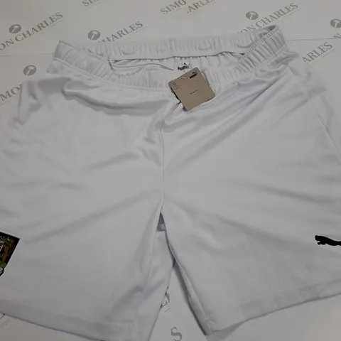 PUMA NORTHAMPTON FC WHITE SPORTS SHORTS - UK XL