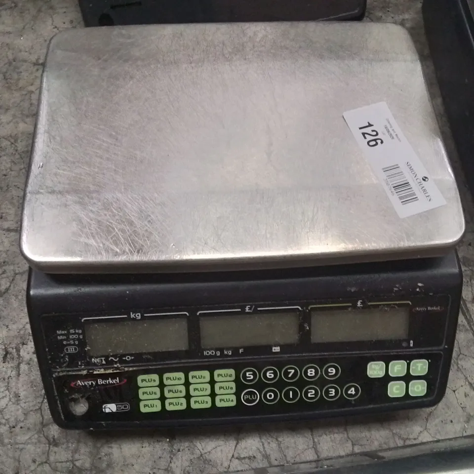 AVERY BERKEL FX50 RETAIL SHOP WEIGHING SCALE. 