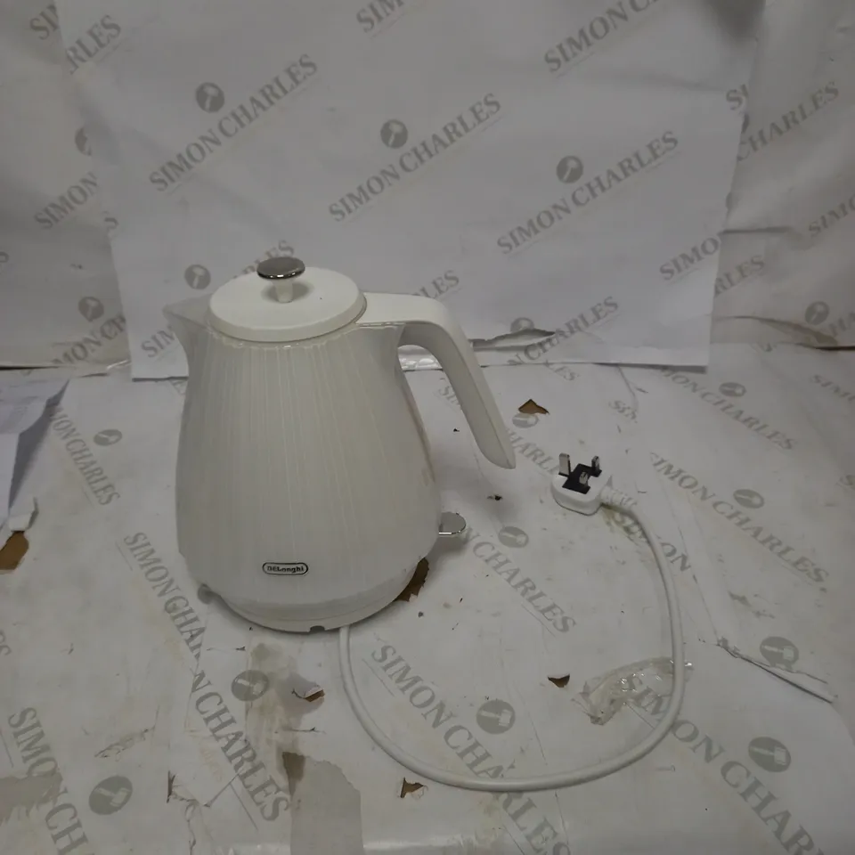 DELONGHI BALLERINA KETTLE RRP £59