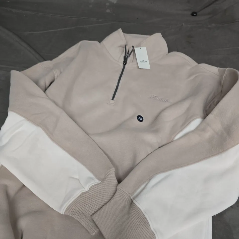 HOLLISTER ZIP HOODIE – XS