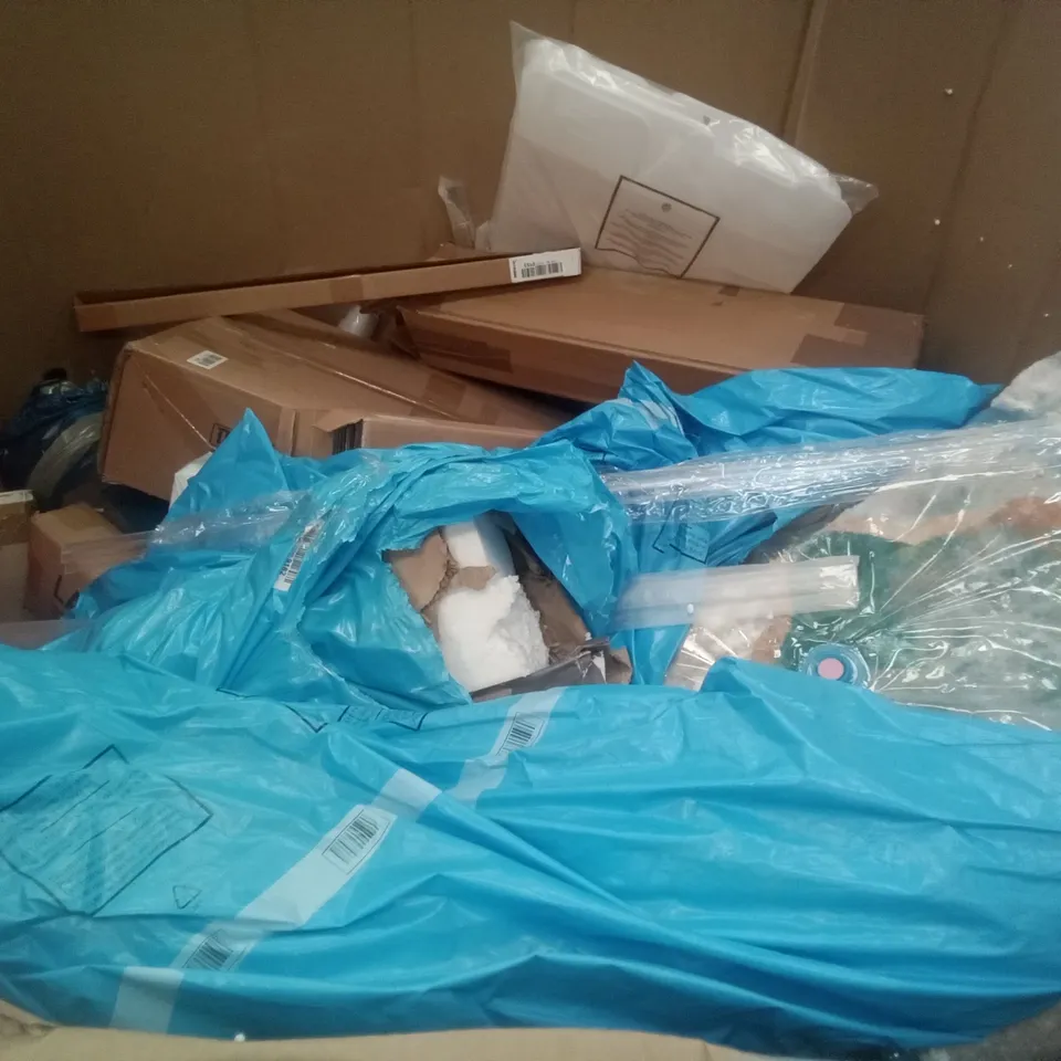 PALLET OF ASSORTED ITEMS INCLUDING KITCHEN FAUCET, COAT STAND, STORAGE RACKS, WOODEN TRAY, MATTRESS TOPPER 