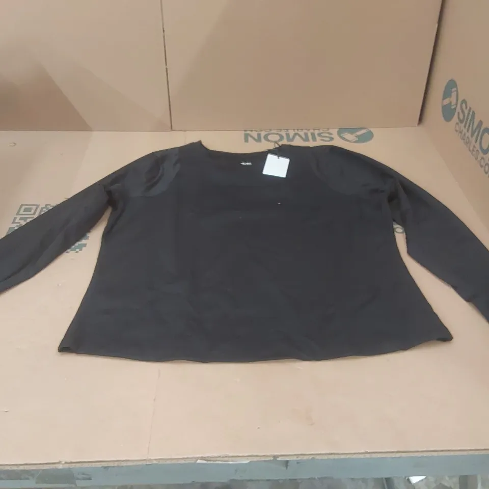 BOX CONTAINING APPROXIMATELY 30x BRAND NEW SIMPLY BE BLACK SHEER SHOULDER TOPS - SIZE 20