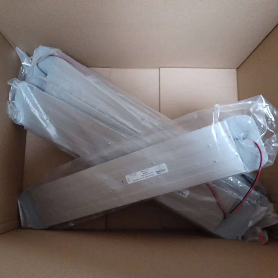 12 BRAND NEW VENTA 610mm LED INTERIOR LIGHT WITH HIGH POWER LEDs, 12V (ILO60P-OBS)