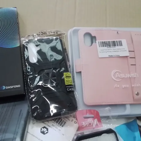 PALLET CONTAINING A LARGE QUANTITY OF PHONE CASES,SCREEN PROTECTORS 
