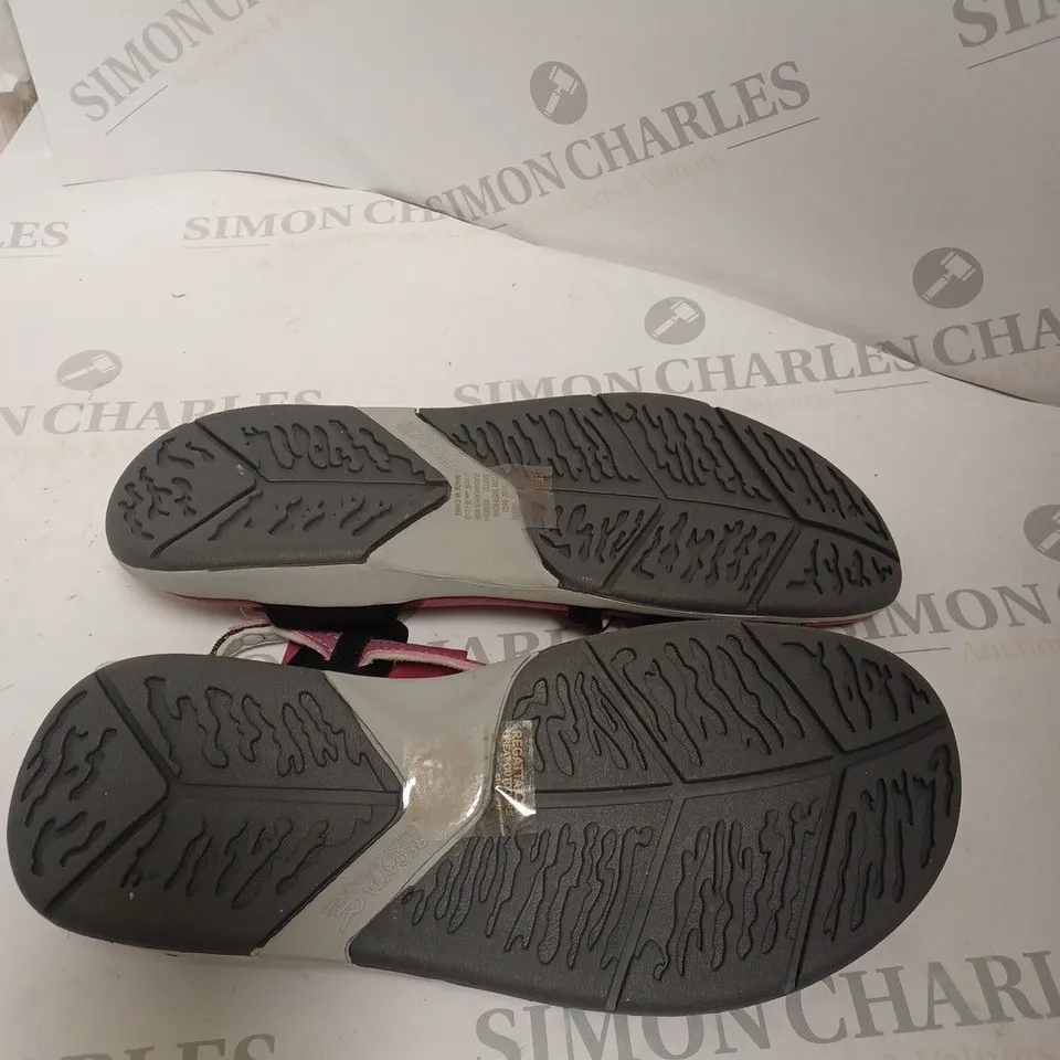 REGATTA LADY ROMA SANDALS SIZE 6