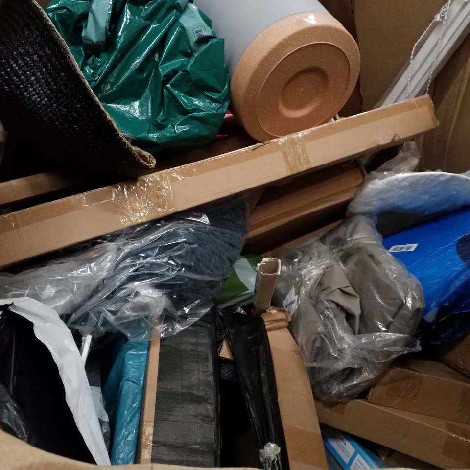 PALLET OF ASSORTED PRODUCTS INCLUDING PLAYPEN, TOILET SEAT COVER, WOOD WALLPAPER, RETRACTABLE GATE, FLOOR MAT
