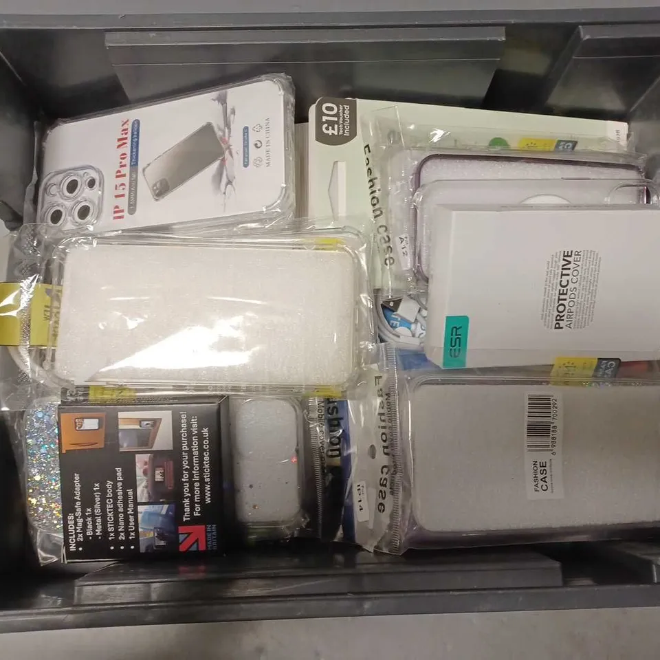 APPROXIMATELY 20 ASSORTED PHONE ACCESSORIES AND ELECTRICALS TO INCLUDE TEMPERED GLASS SCREEN PROTECTORS, PHONE CASES, PHONE CHARGERS, ETC