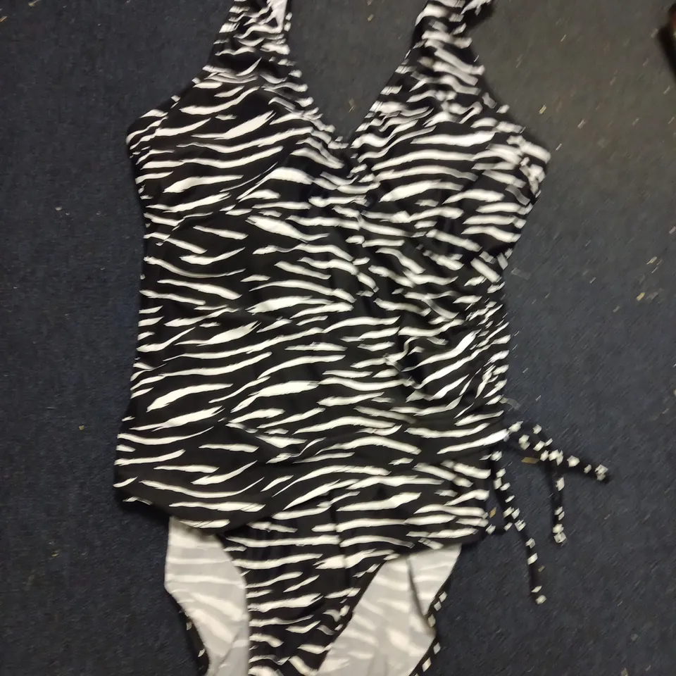 ZEBRA STRIPES SWIM SUITE SIZE 22