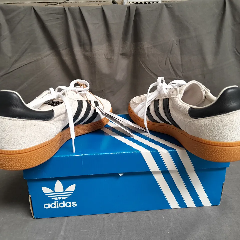 BOXED PAIR OF ADIDAS ORIGINALS SEZIAL TRAINERS SIZE UK 8.5