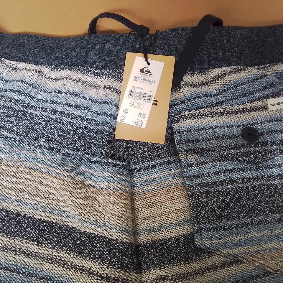 QUICKSILVER GREAT OTWAY SHORTS - L